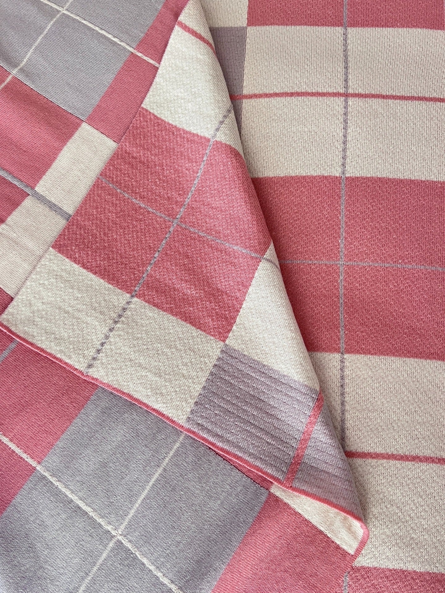 Cosy Knit Blankets - Large - Image 5