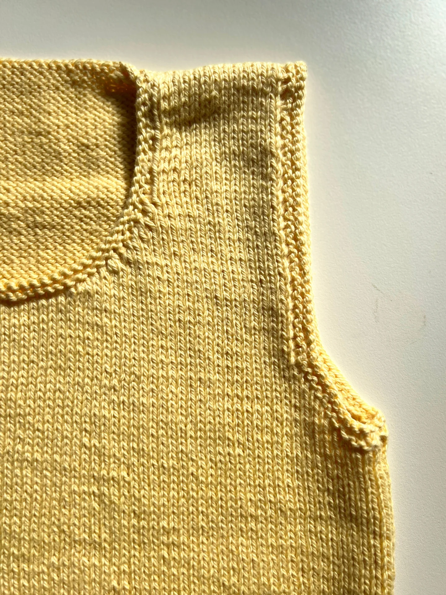 The Cate Tank - Adult Knitting Pattern | PT 8677 - Image 6