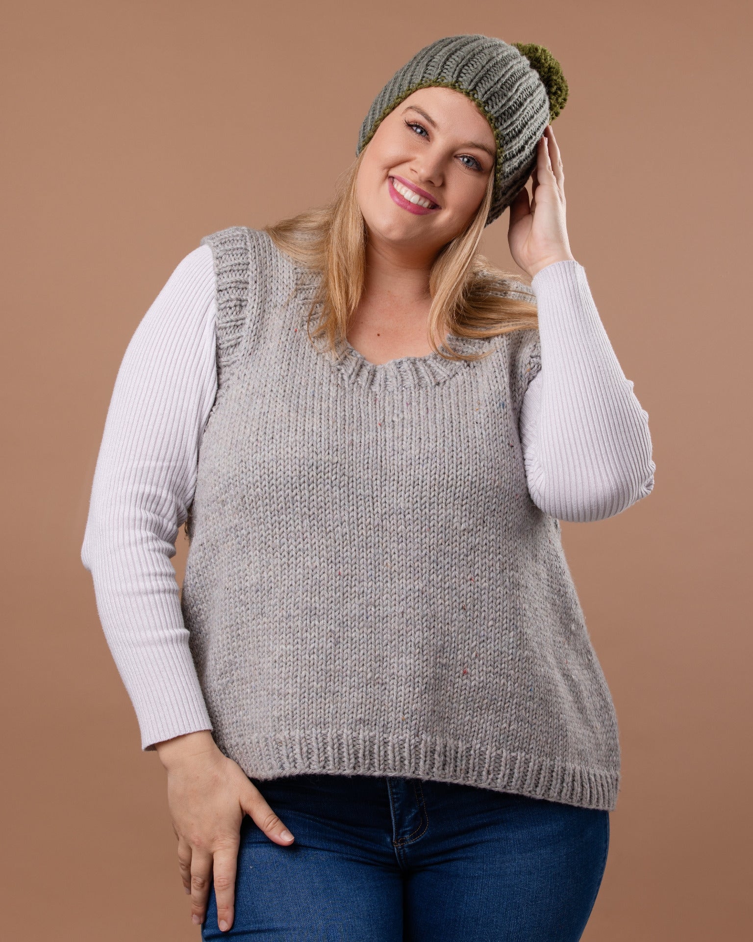 The Emma Vest - Chunky Yarn - Adult Knitting Pattern | PT 8699 - Image 6