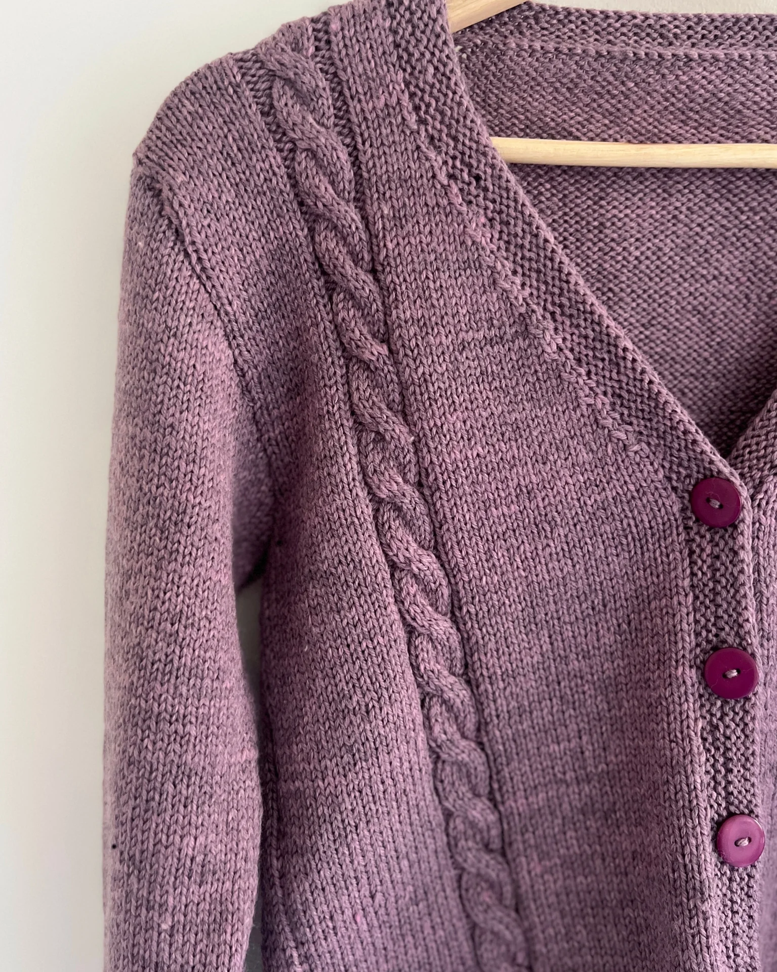The Jodie Cabled Cardigan - Women's Knitting Pattern | PT 8712 - Image 3