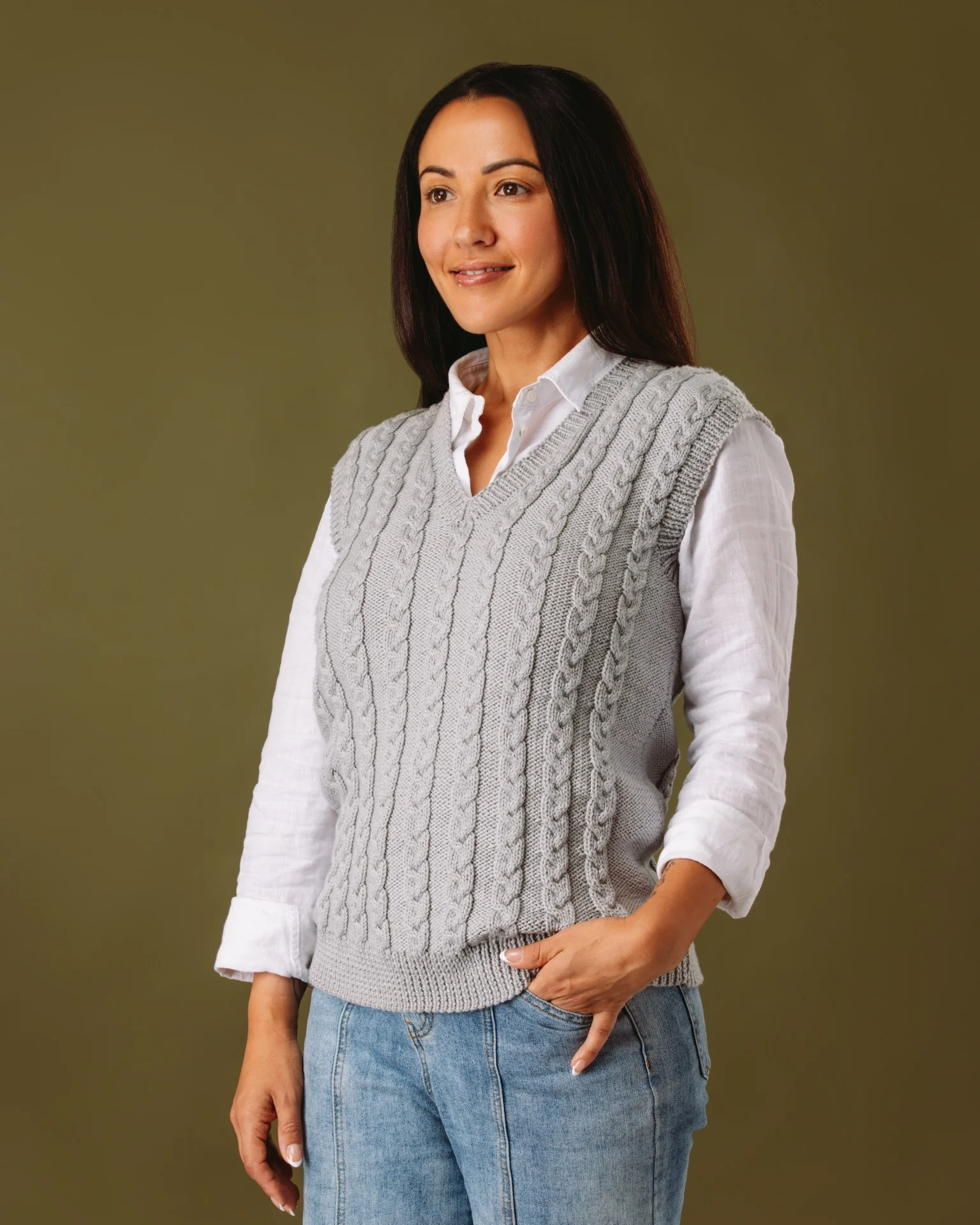 The Willow Vest - Adult Knitting Pattern | PT 8703 - Image 4